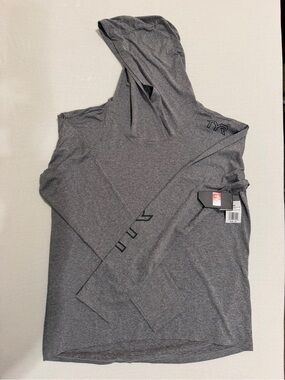 TYR Women's Gray Hooded su shirt with thumb holes NWT